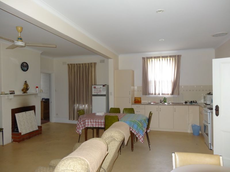 20 Sturt Street, Victor Harbor SA 5211