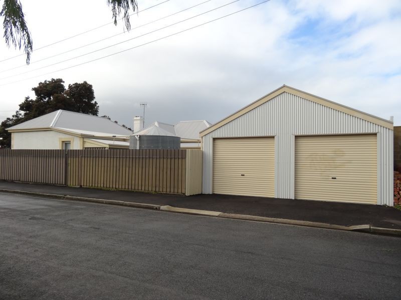 20 Sturt Street, Victor Harbor SA 5211