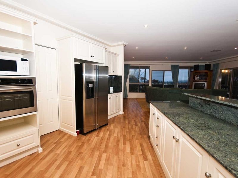 21 Honeyman Grove, Mccracken SA 5211