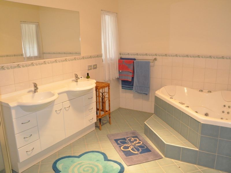 21 Honeyman Grove, Mccracken SA 5211