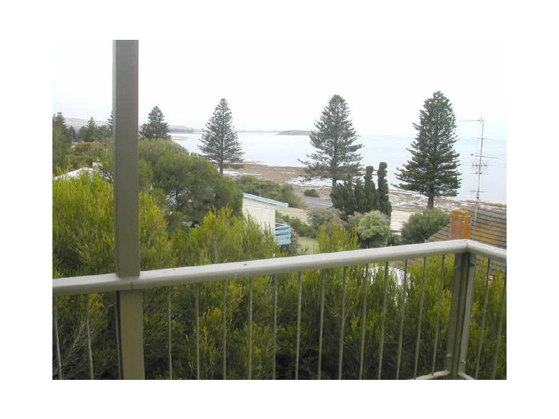 9 Hart Avenue, Encounter Bay SA 5211