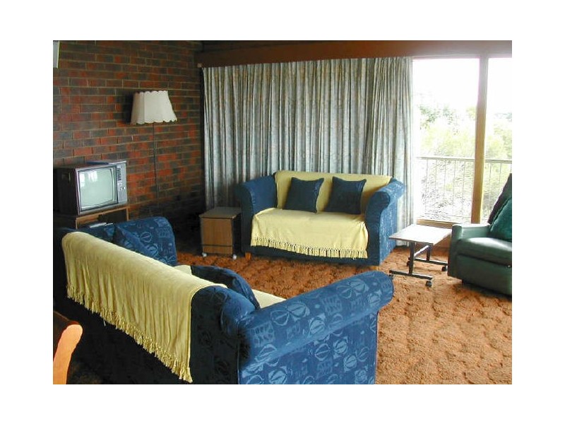 9 Hart Avenue, Encounter Bay SA 5211