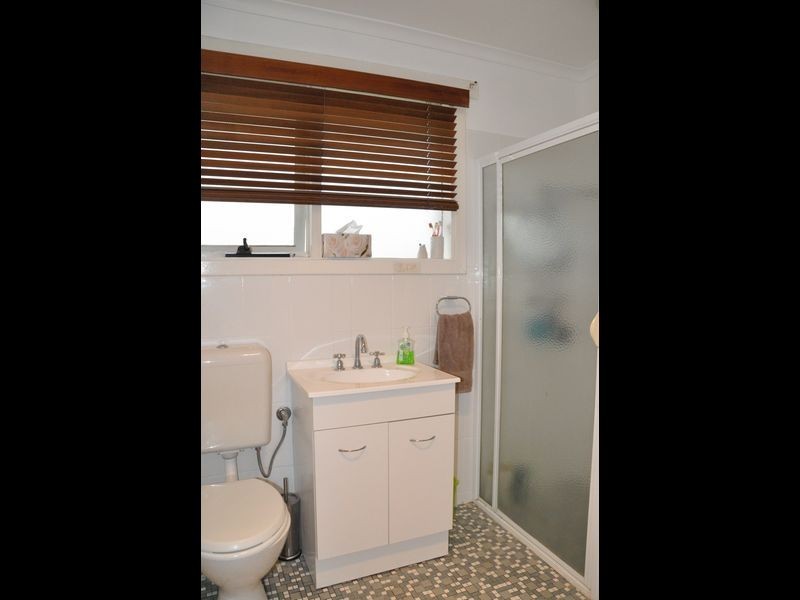 12 Swain Road, Victor Harbor SA 5211