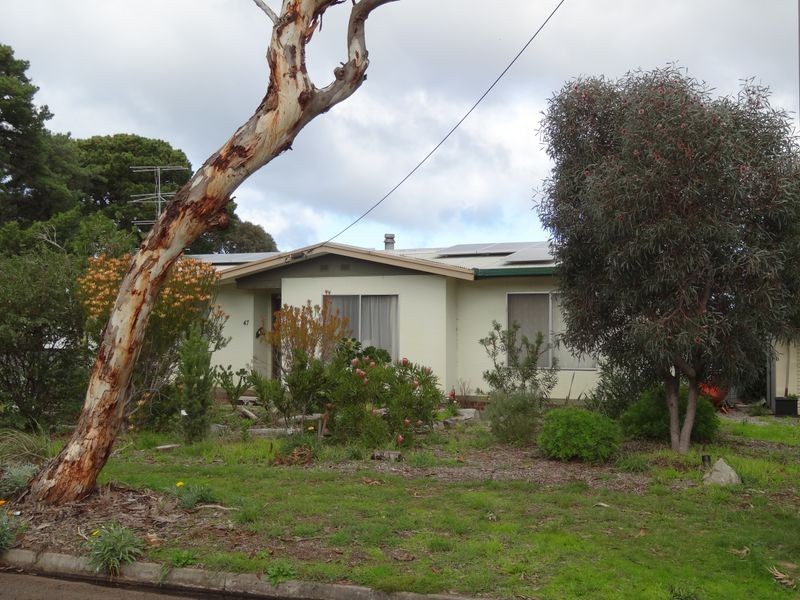 47 Warland Avenue, Victor Harbor SA 5211