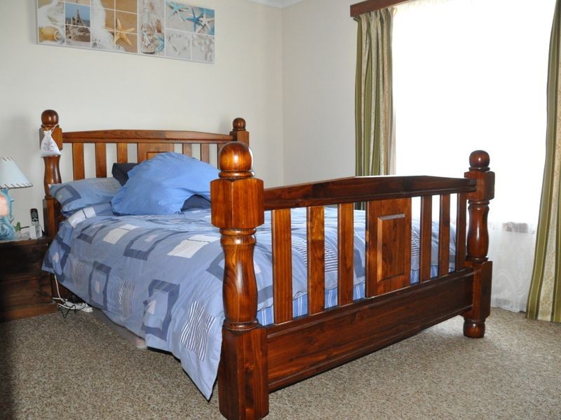 47 Warland Avenue, Victor Harbor SA 5211