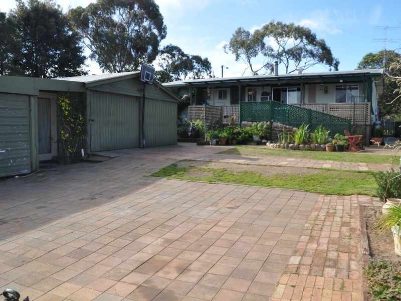 47 Warland Avenue, Victor Harbor SA 5211