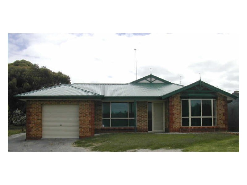 11 Ocean Road, Victor Harbor SA 5211
