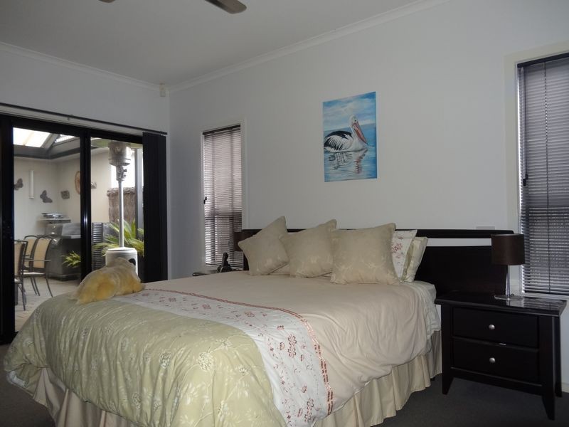 11 Riverway Court, Mccracken SA 5211