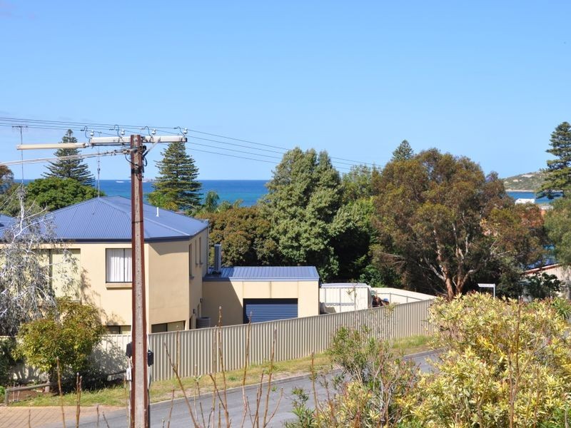 27 Nevin Avenue, Encounter Bay SA 5211