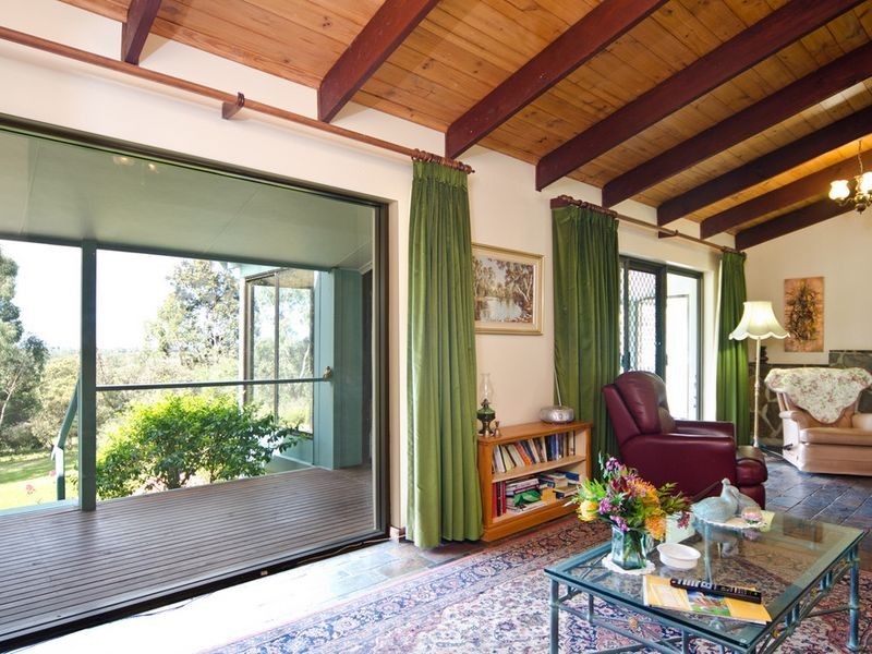 30 Finniss Road, Victor Harbor SA 5211