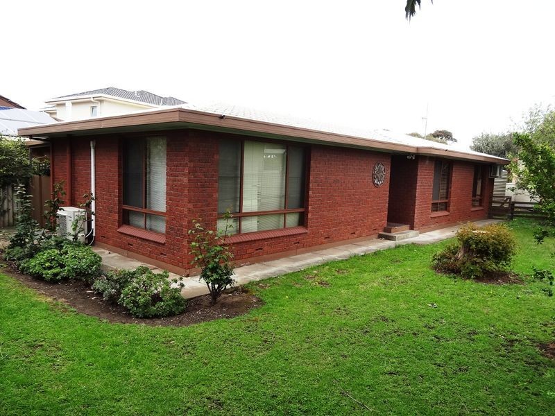 9 Anderson Grove, Mccracken SA 5211