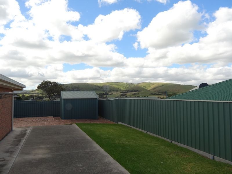 3 Yates Avenue, Hayborough SA 5211