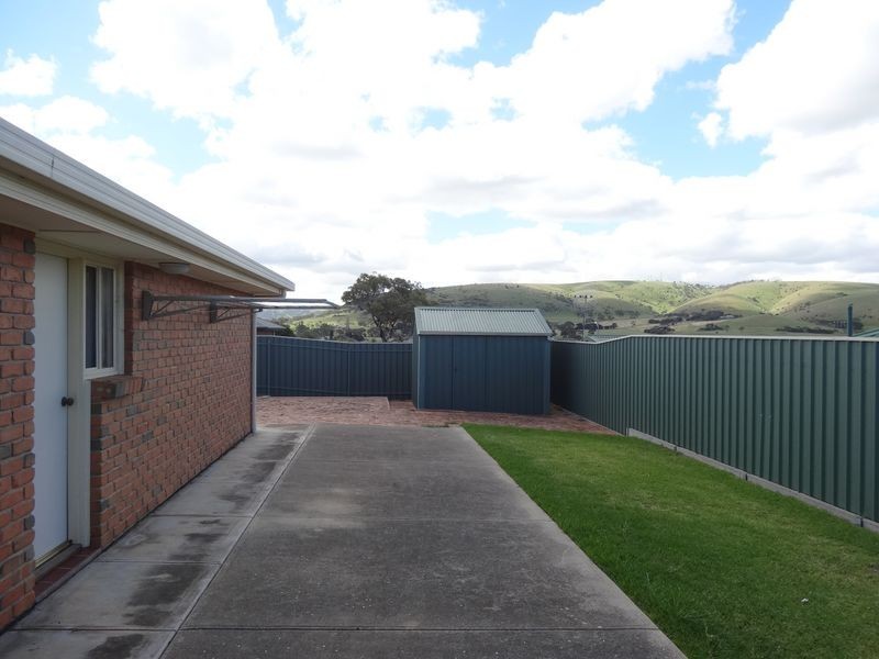 3 Yates Avenue, Hayborough SA 5211
