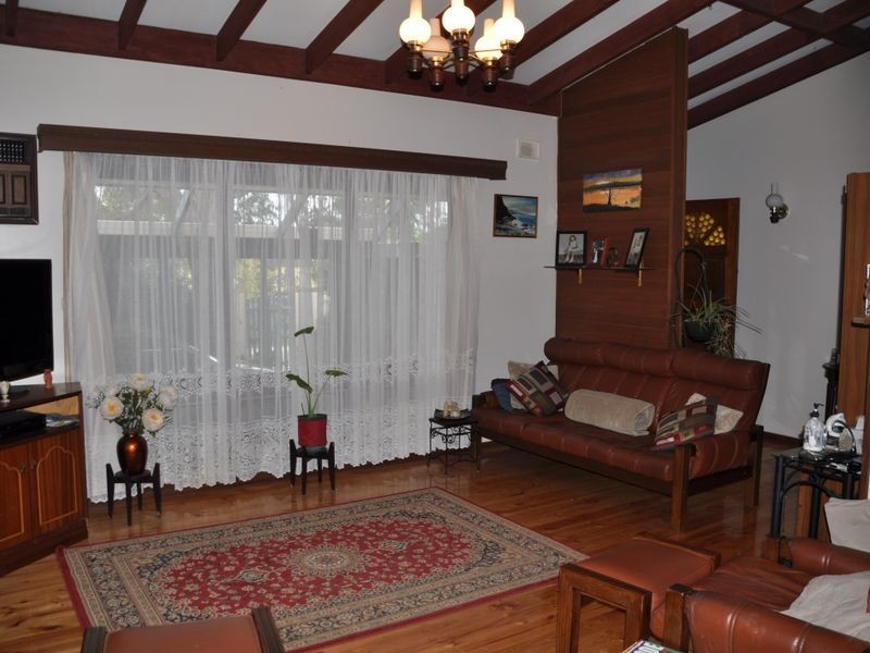 55 Canterbury Road, Victor Harbor SA 5211