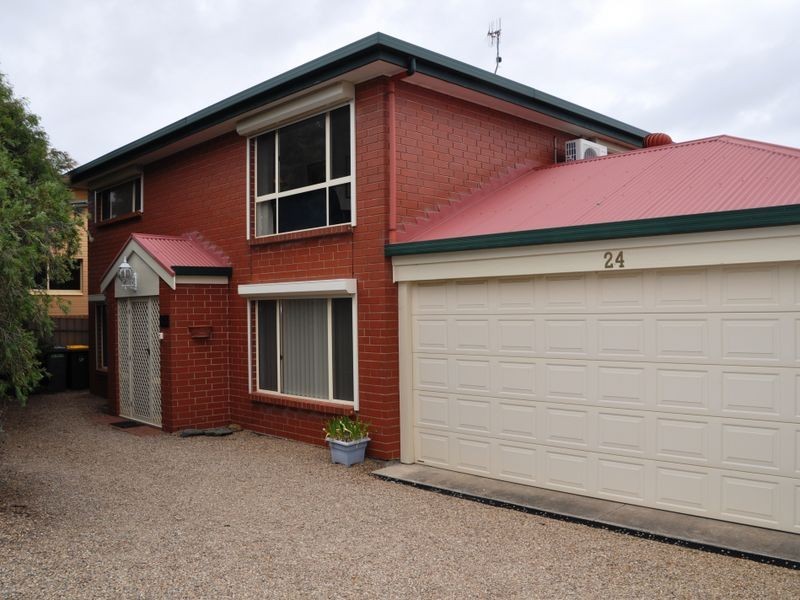 24 Three Gullies Road, Encounter Bay SA 5211