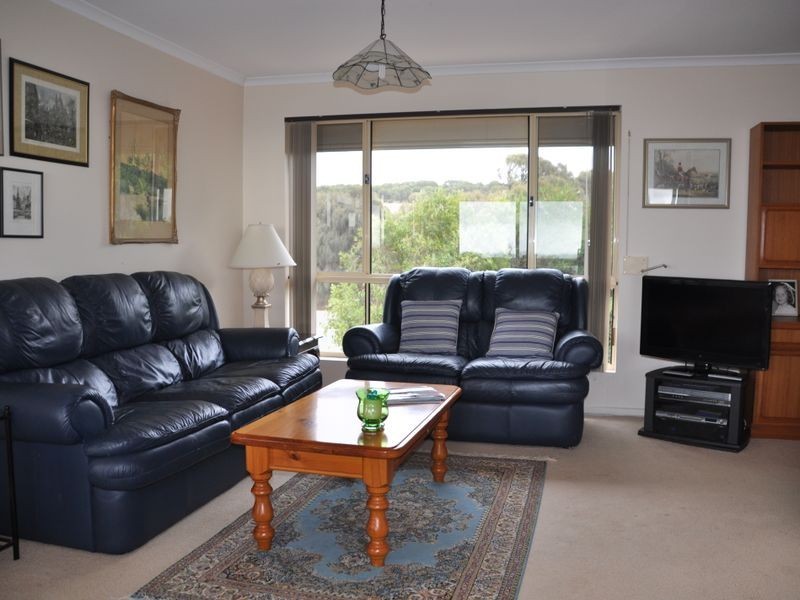 24 Three Gullies Road, Encounter Bay SA 5211