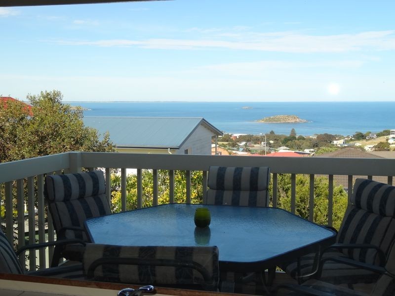 24 Three Gullies Road, Encounter Bay SA 5211