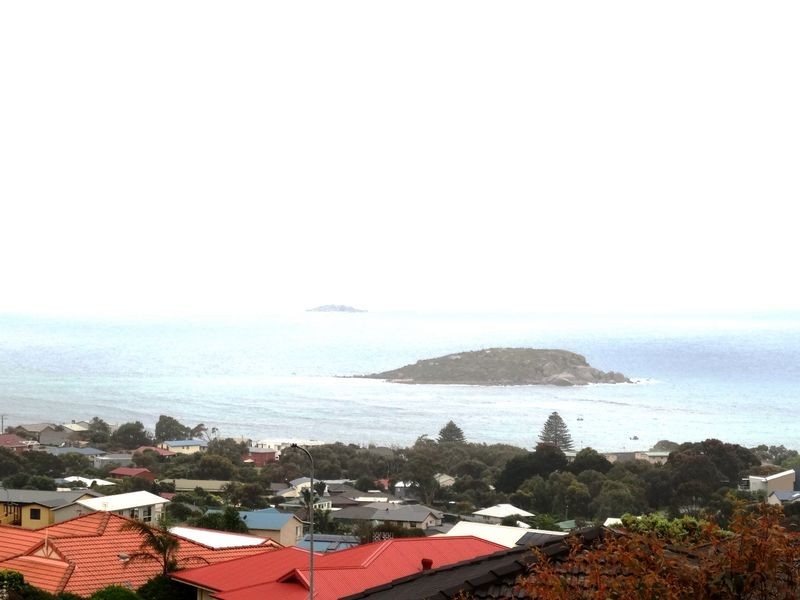 24 Three Gullies Road, Encounter Bay SA 5211