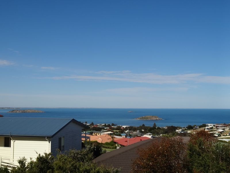 24 Three Gullies Road, Encounter Bay SA 5211