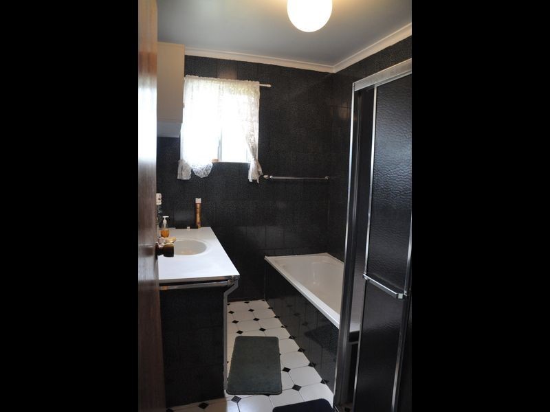 4 Brittain Street, Port Elliot SA 5212