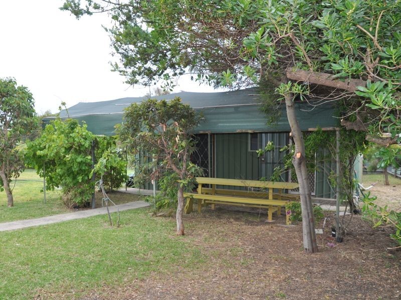 4 Brittain Street, Port Elliot SA 5212