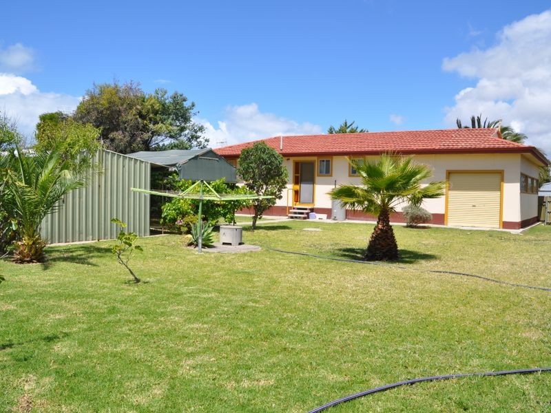 4 Brittain Street, Port Elliot SA 5212