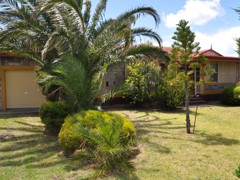 4 Brittain Street, Port Elliot SA 5212