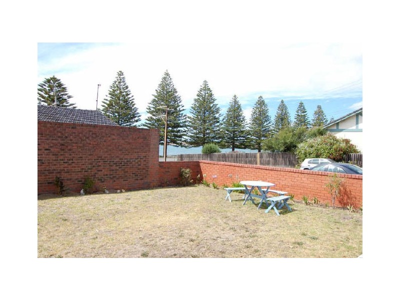 2/2 Bridge Court, Victor Harbor SA 5211