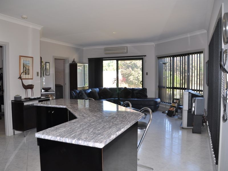 52 Matthew Flinders Drive, Encounter Bay SA 5211