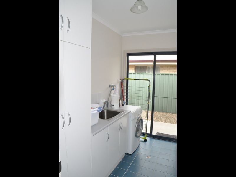 4 Harwood Close, Encounter Bay SA 5211