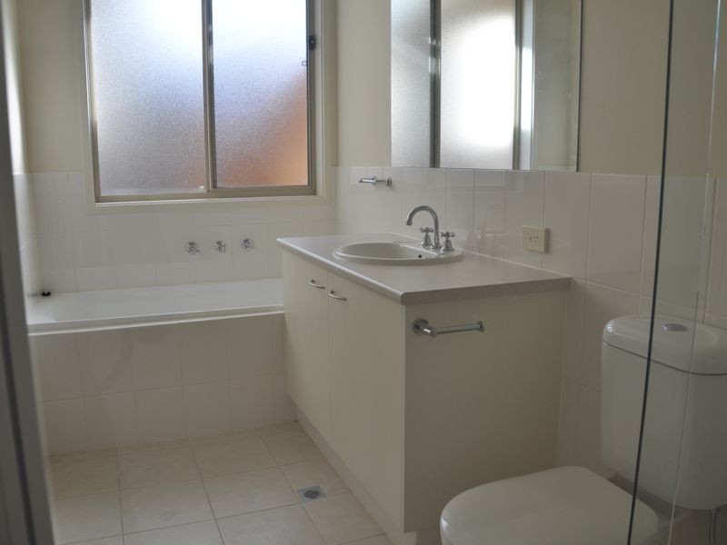 18 Sturt Street, Victor Harbor SA 5211