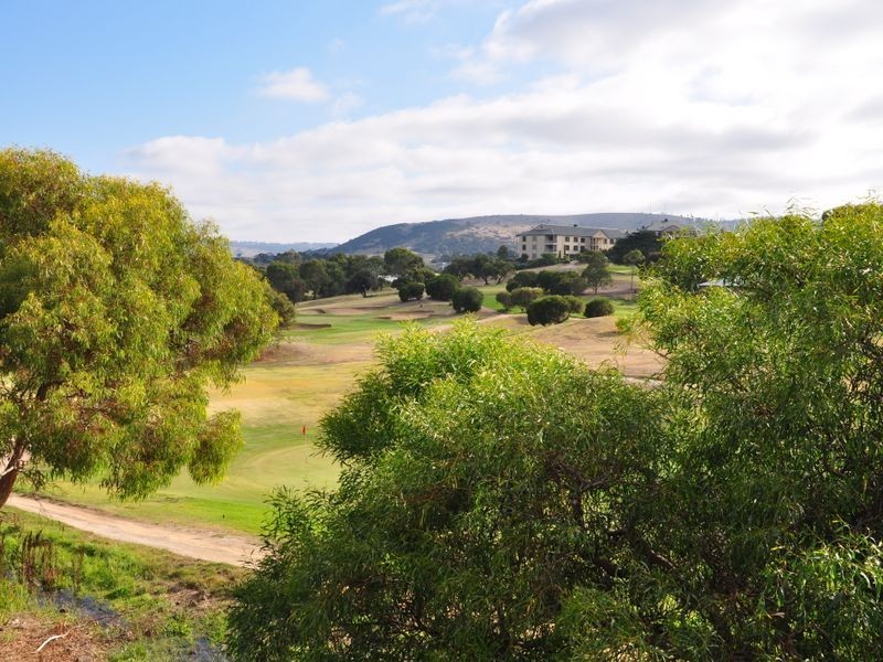 92A Rapid Drive, Mccracken SA 5211