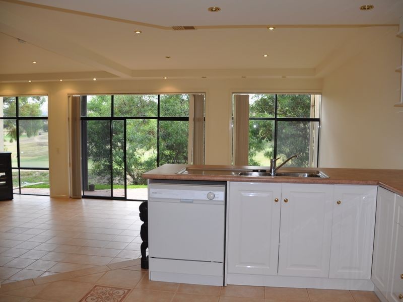 92A Rapid Drive, Mccracken SA 5211