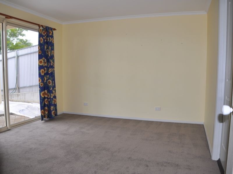 5 Edzell Court, Victor Harbor SA 5211