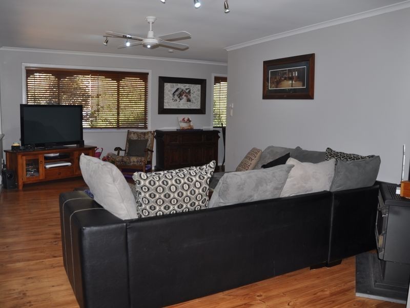 16 Richardson Road, Victor Harbor SA 5211