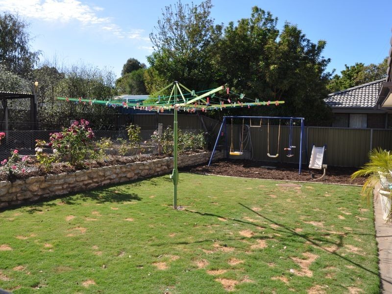 16 Richardson Road, Victor Harbor SA 5211