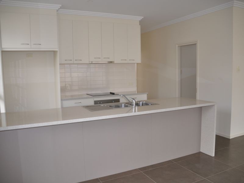 18A Sturt Street, Victor Harbor SA 5211