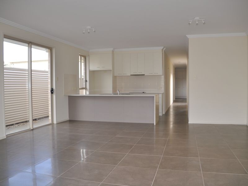 18A Sturt Street, Victor Harbor SA 5211