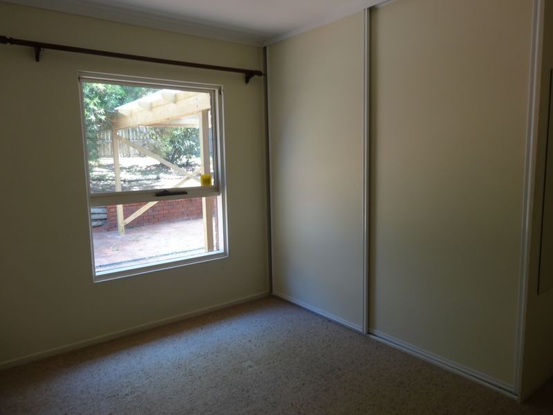 35 Renown Avenue, Victor Harbor SA 5211