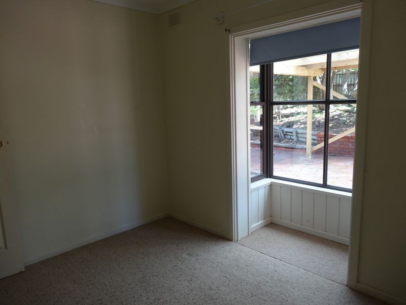 35 Renown Avenue, Victor Harbor SA 5211