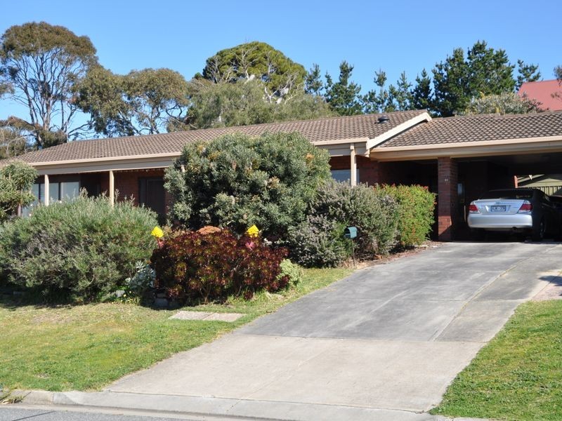 35 Renown Avenue, Victor Harbor SA 5211