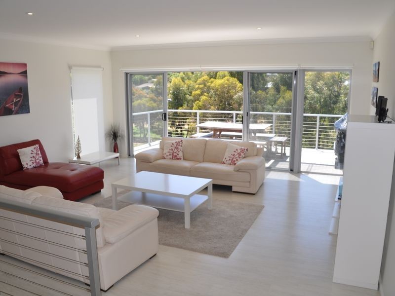 33B Solway Crescent, Encounter Bay SA 5211