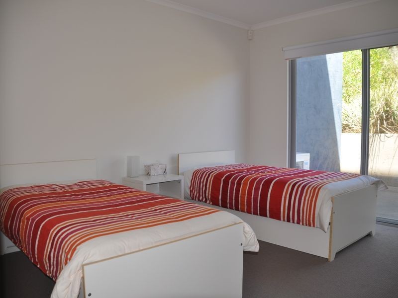 33B Solway Crescent, Encounter Bay SA 5211