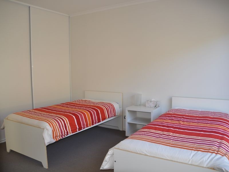 33B Solway Crescent, Encounter Bay SA 5211