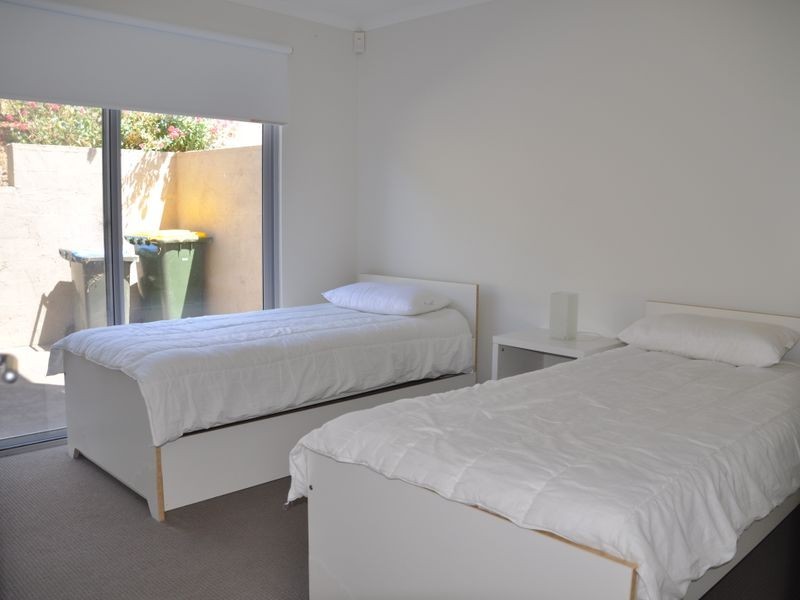 33B Solway Crescent, Encounter Bay SA 5211