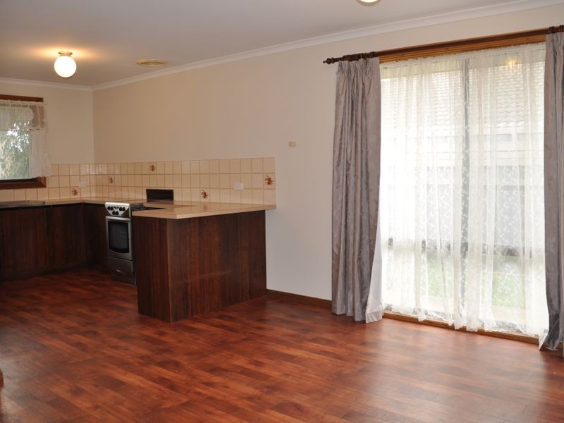 9 Keithalan Avenue, Victor Harbor SA 5211