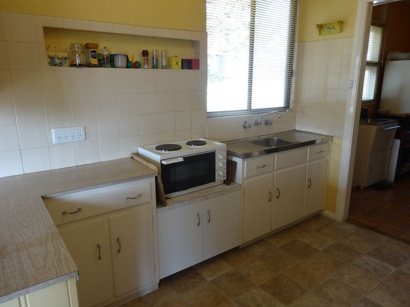 32 Norfolk Ave, Victor Harbor SA 5211