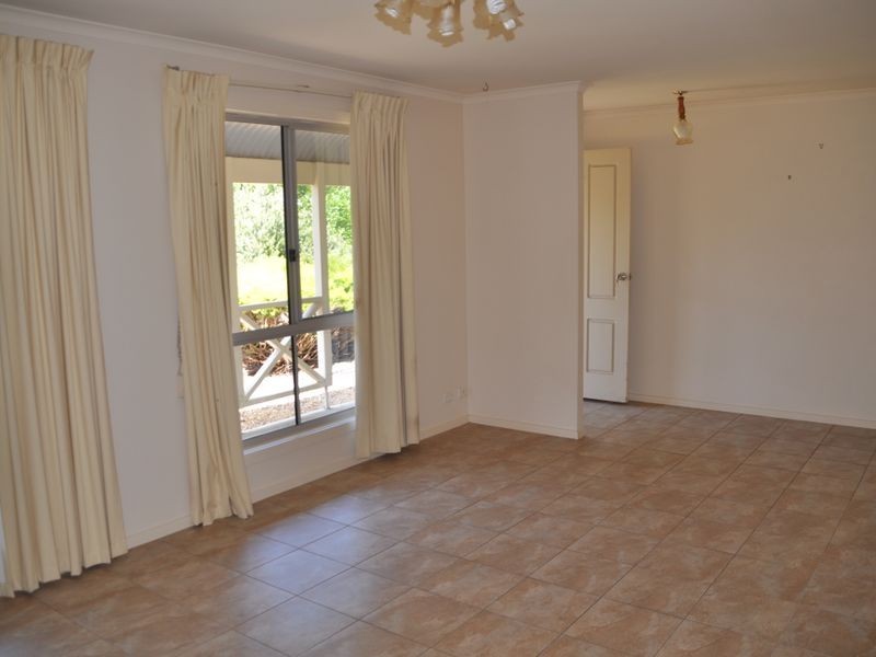 22 Hicks Ct, Hayborough SA 5211