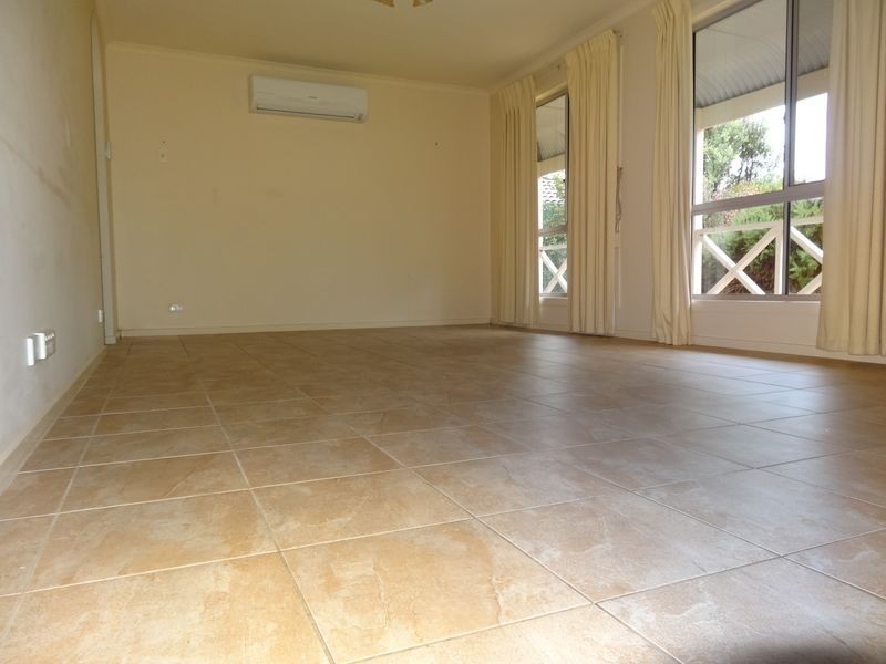 22 Hicks Ct, Hayborough SA 5211