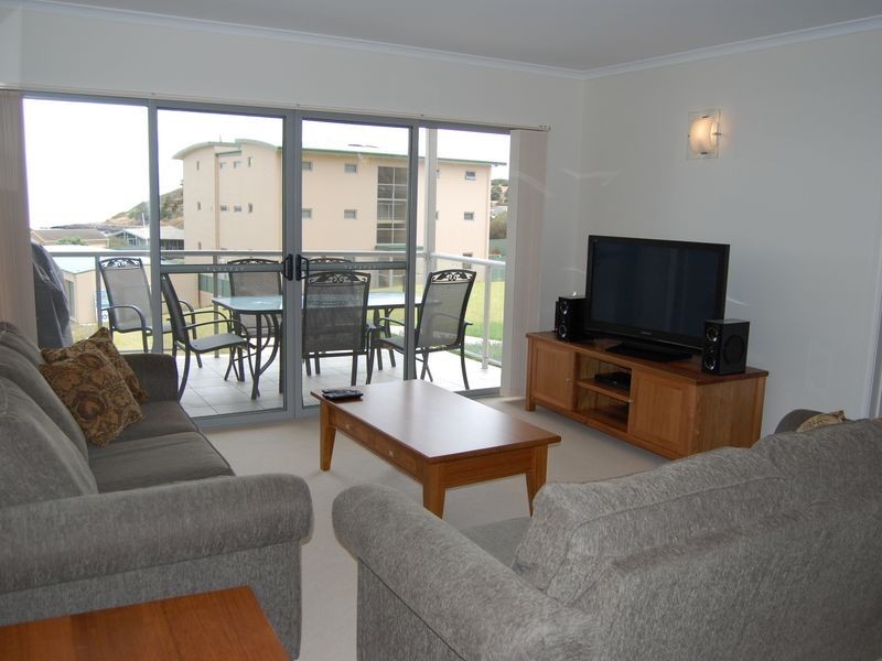 16/2 Solway Cr, Encounter Bay SA 5211
